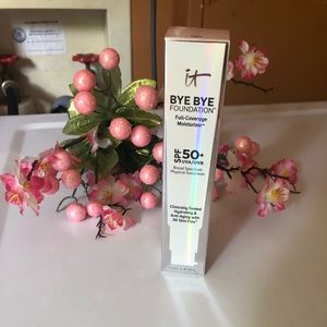 It cosmetics Bye Bye Foundation with SPF 50+